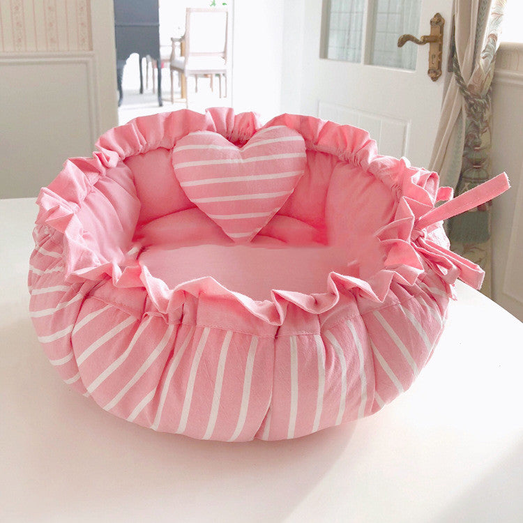 Cozy Small Pet Retreat Kennel