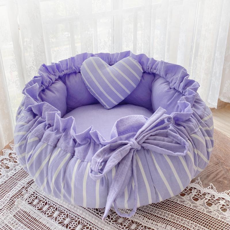 Cozy Small Pet Retreat Kennel